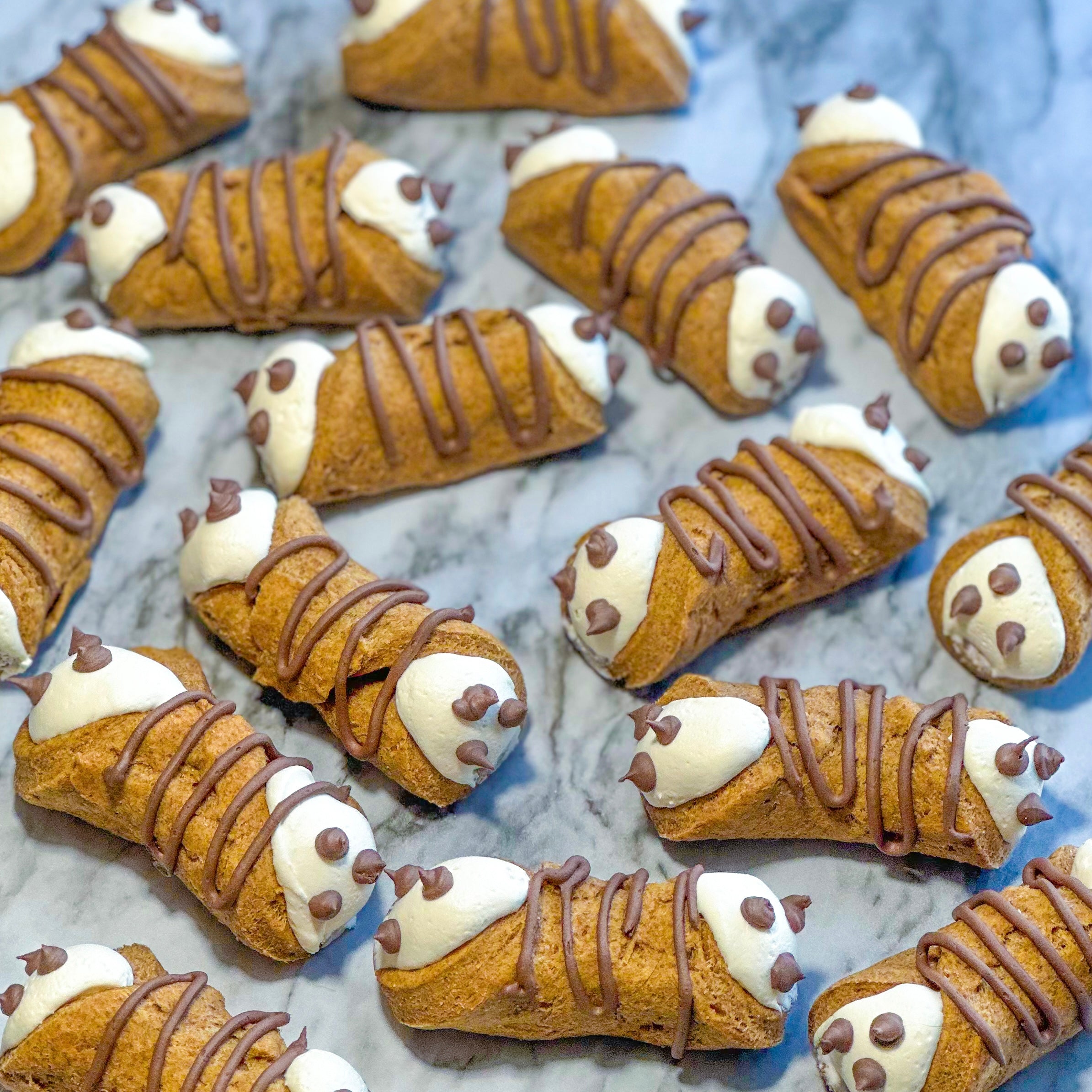 Peanut Butter Cannoli Dog Treat 4 Pack