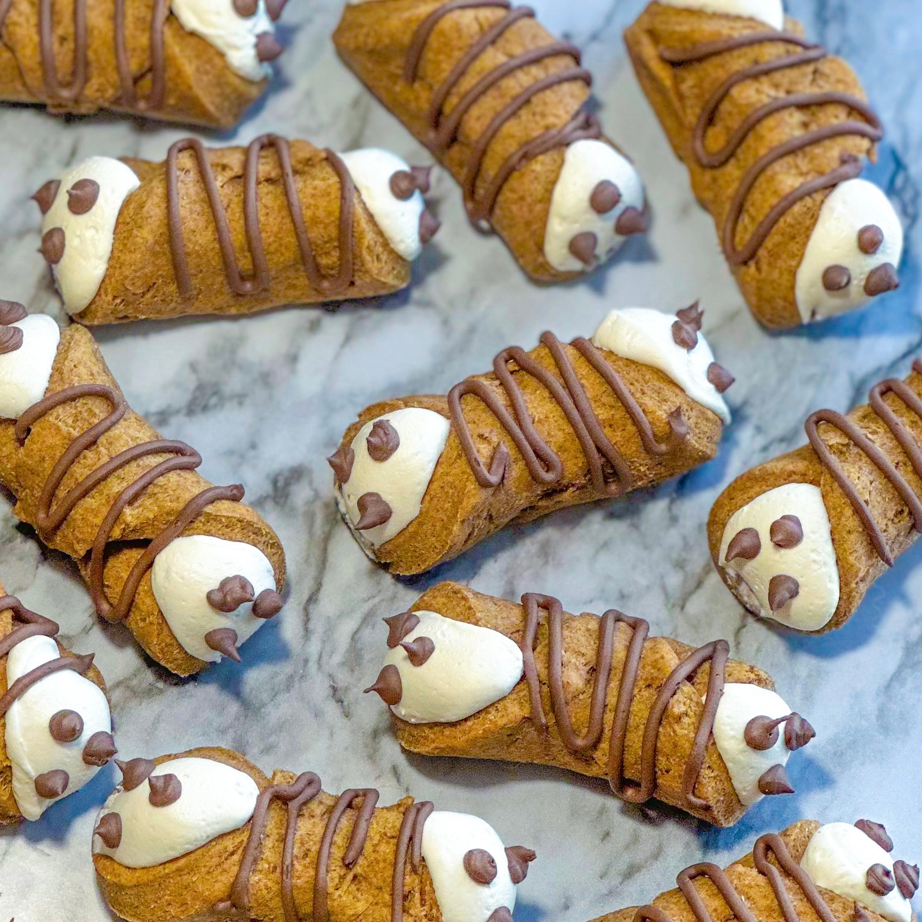 Peanut Butter Cannoli Dog Treat 4 Pack