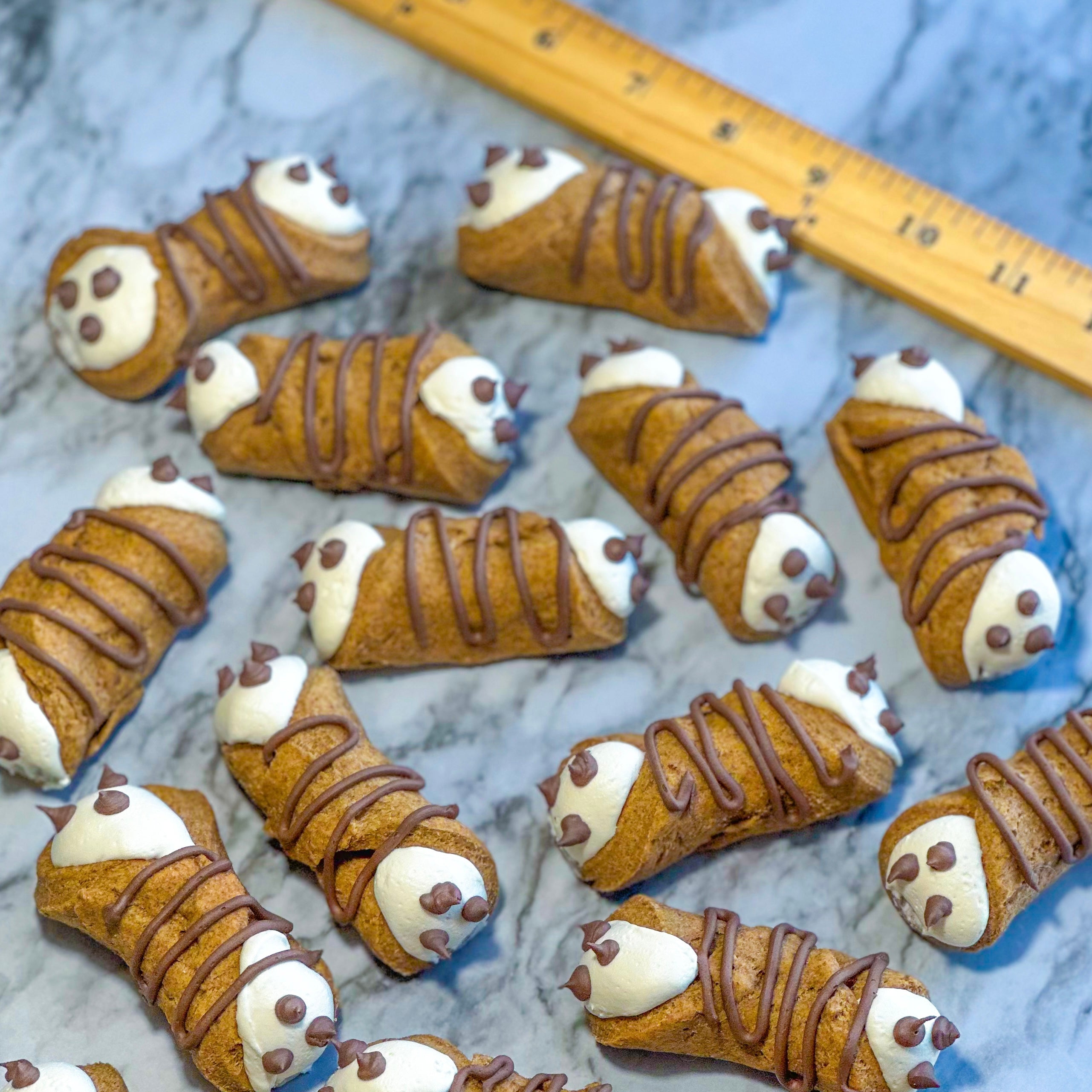 Peanut Butter Cannoli Dog Treat 4 Pack