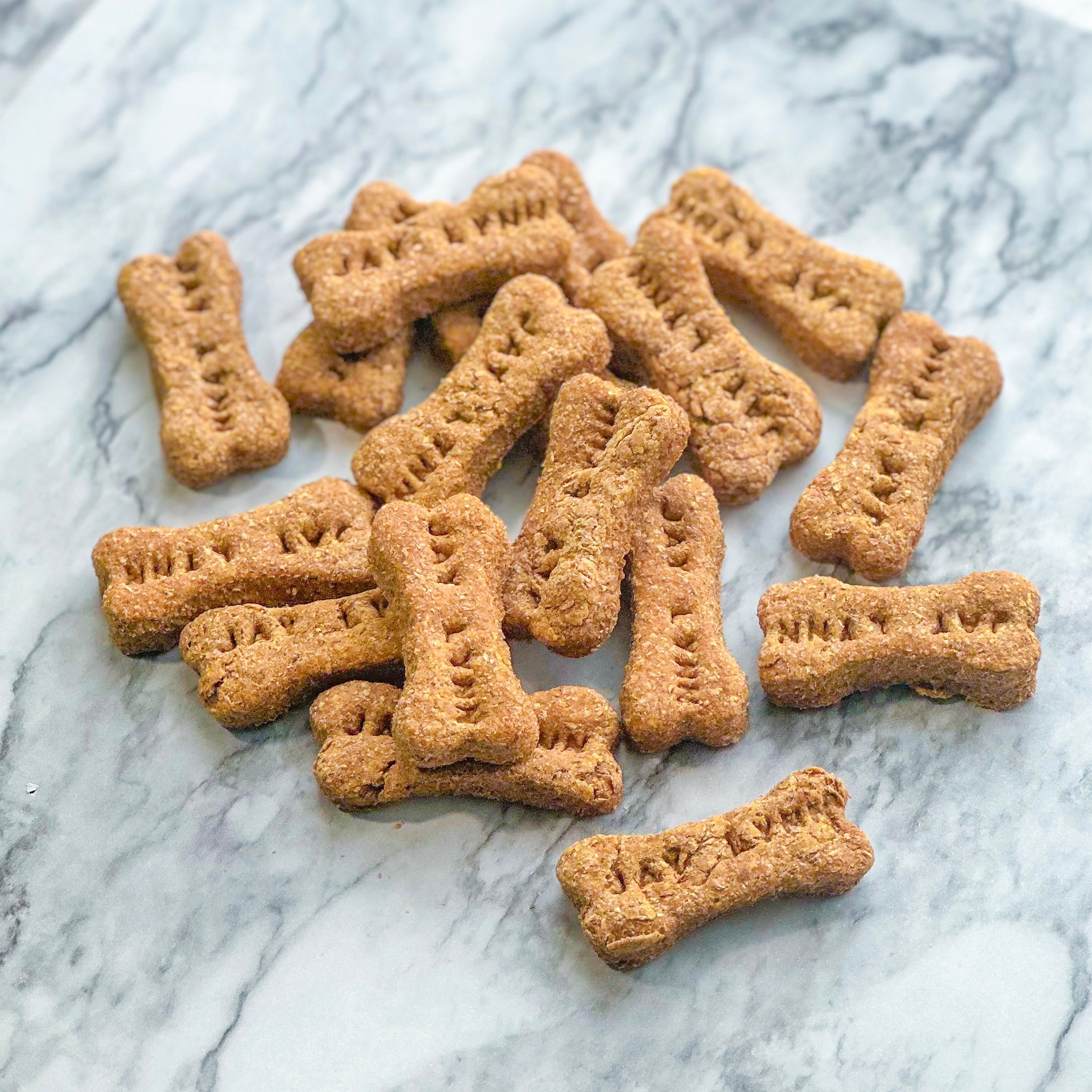 Crunchy Banana Apple Dog Treats