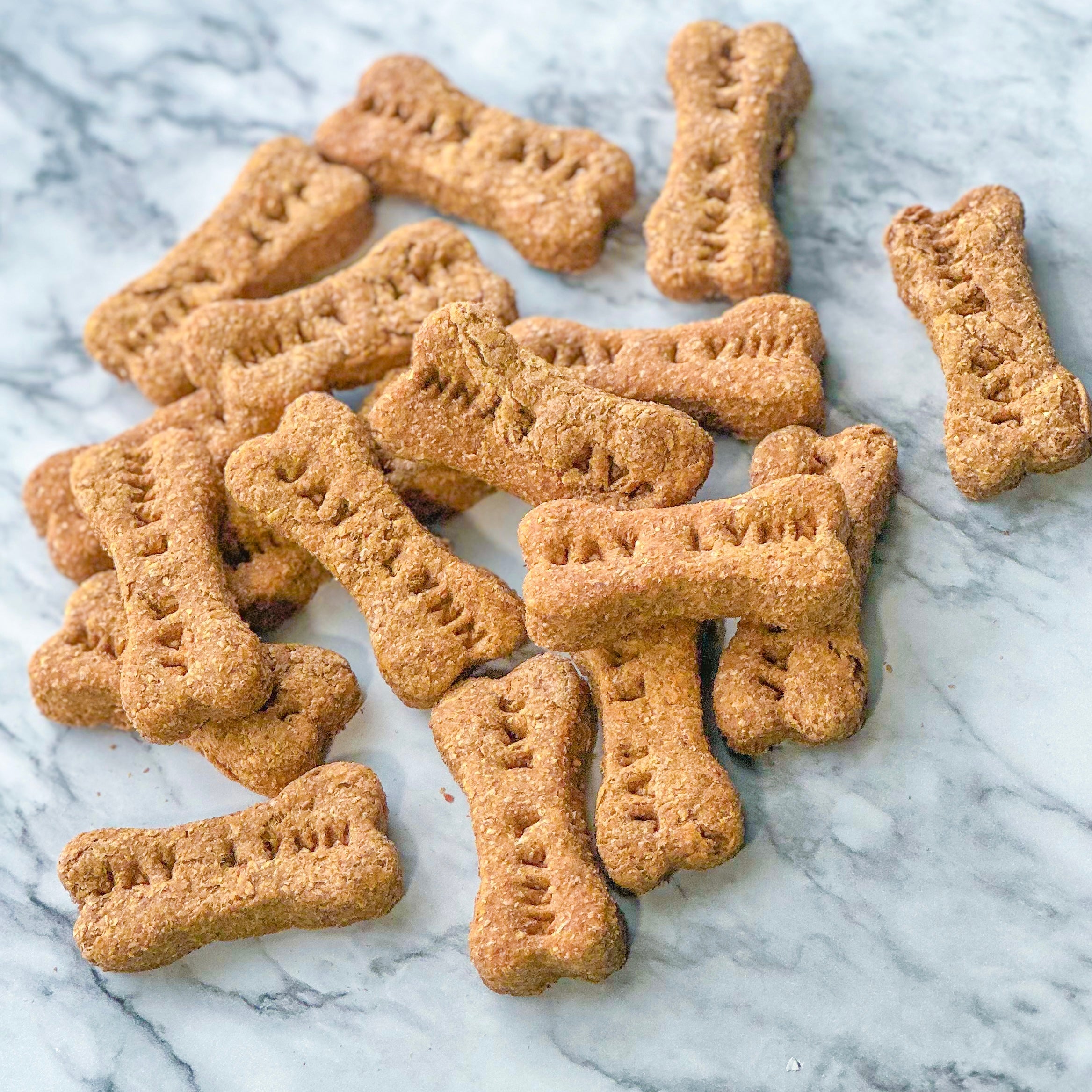 Crunchy Banana Apple Dog Treats
