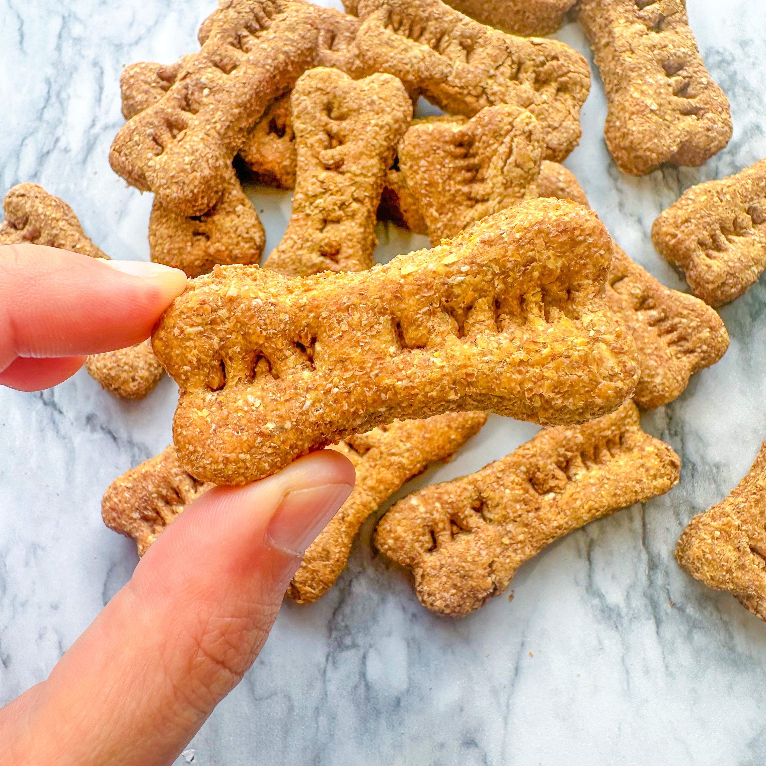 Crunchy Banana Apple Dog Treats